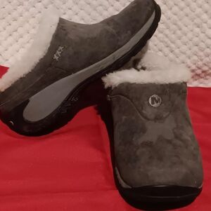 Merrell Women's Gray Suede Slip-On Shoes 6.5